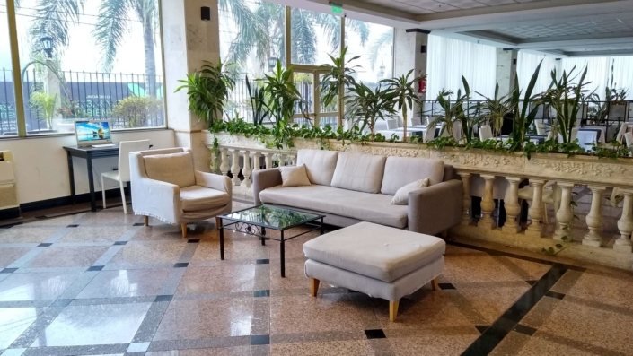 Lobby del Ramada Buenos Aires Vicente López
